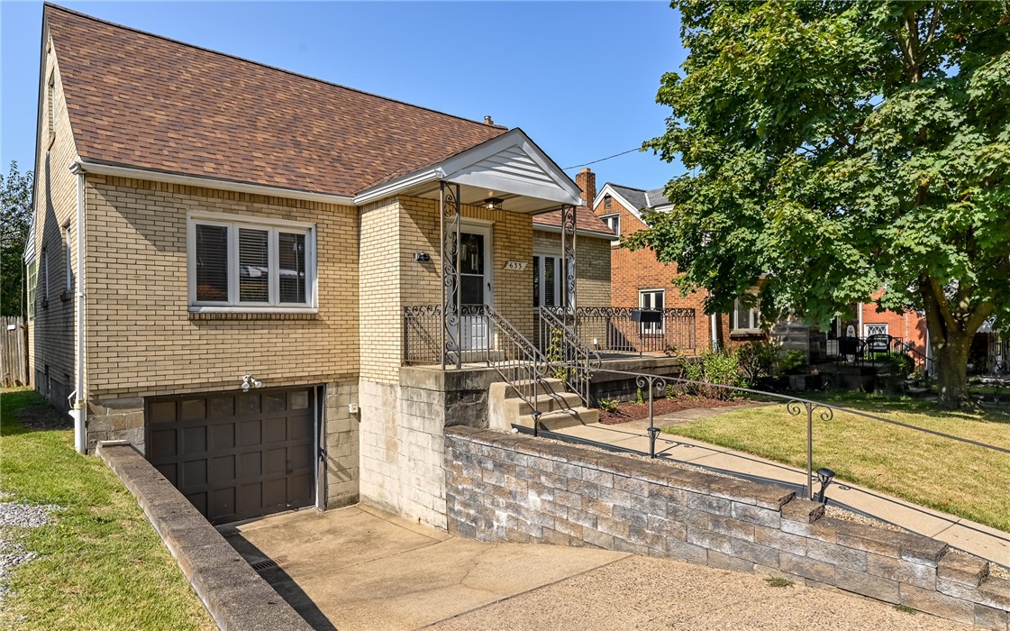 633 Roosevelt Ave