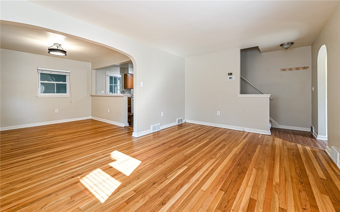 633 Roosevelt Ave