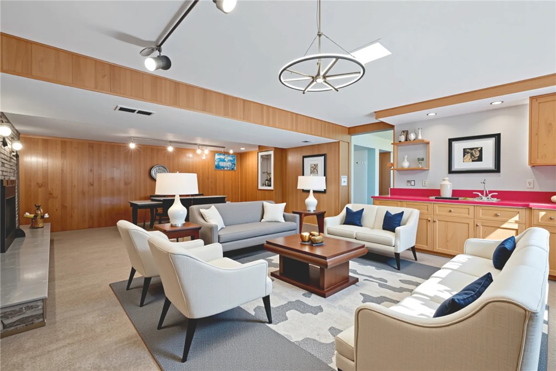 9431 Springfield Drive