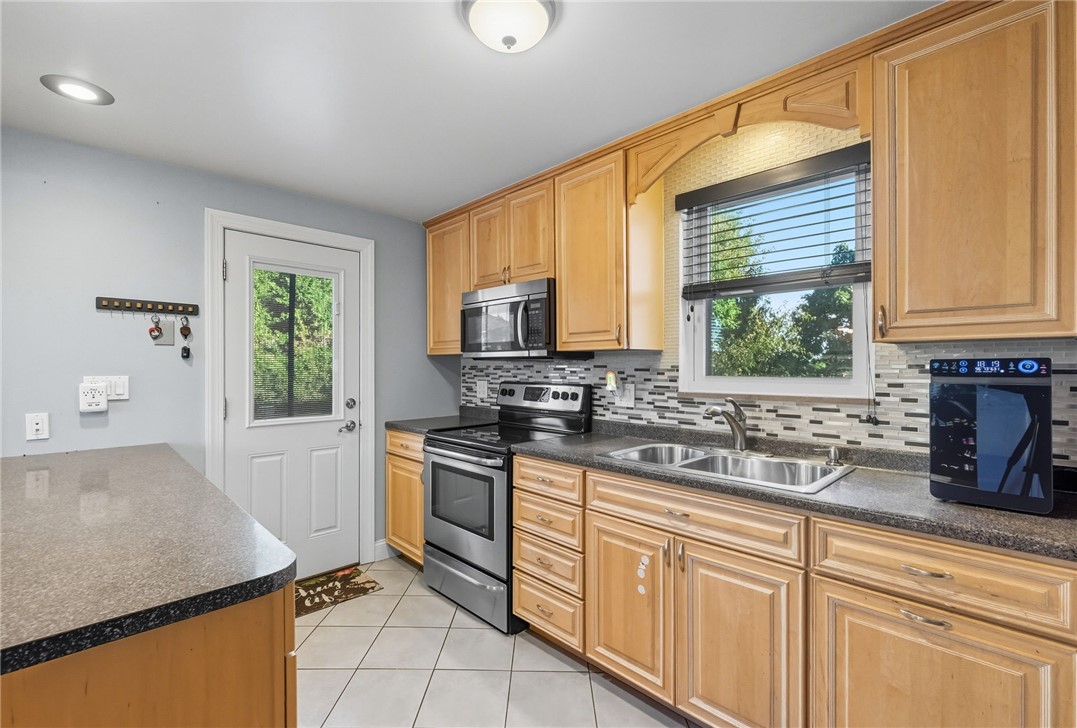 632 Lochinvar Dr