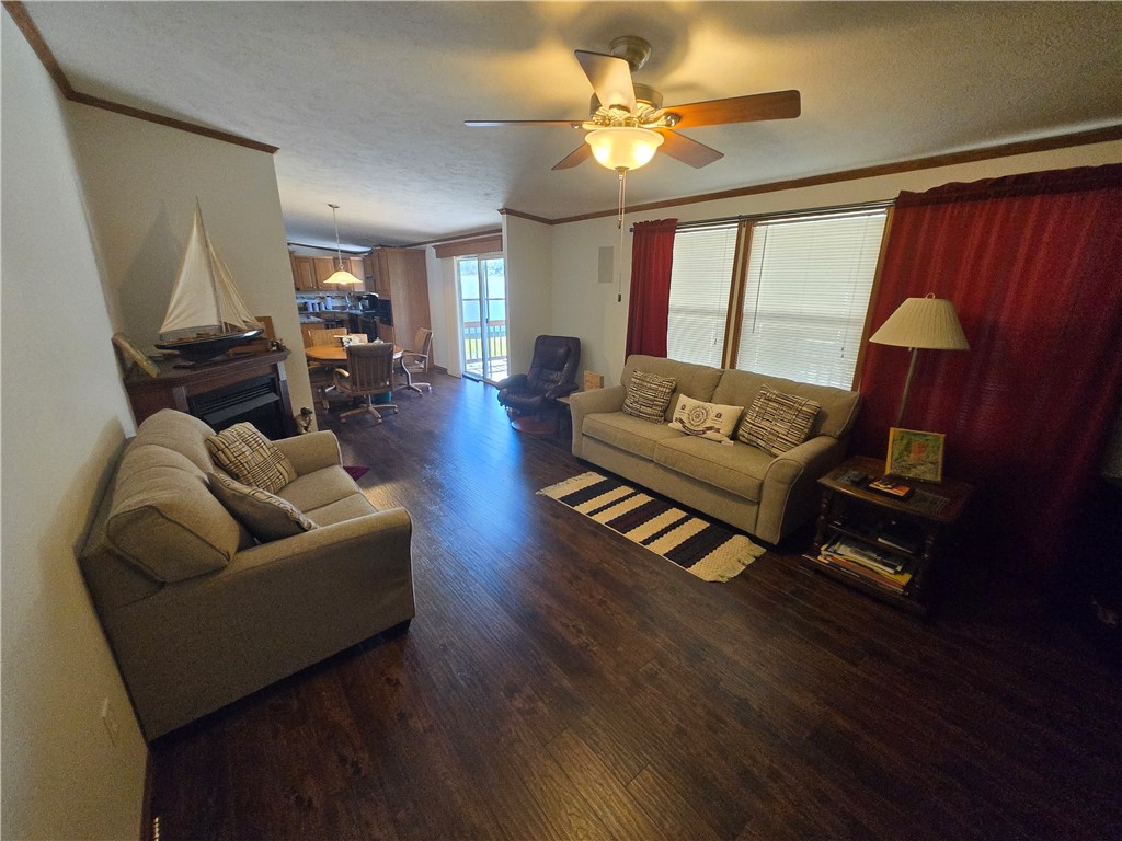 238 Allegheny Ave