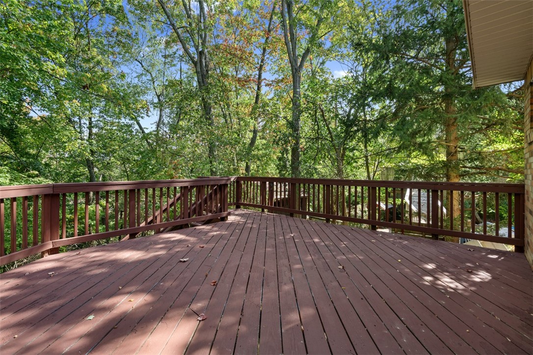 16 Sterling Dr