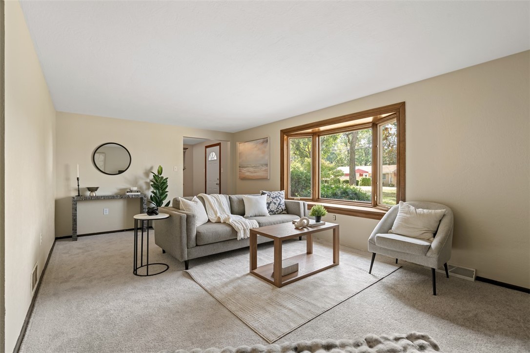 16 Sterling Dr