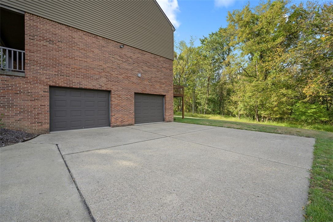2379 Delo Dr