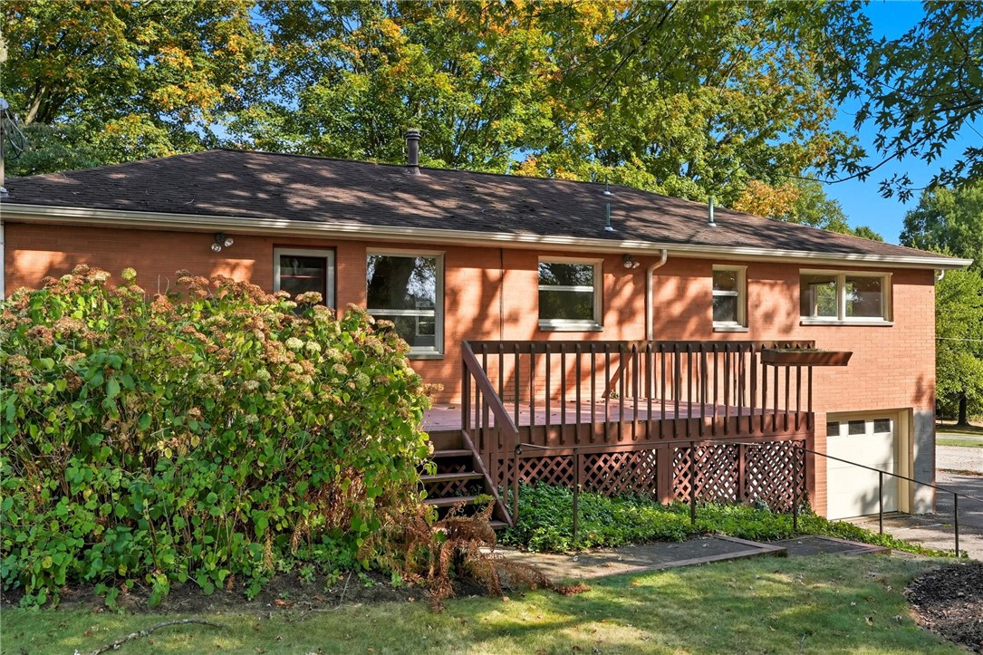 126 Meadowbrook Rd