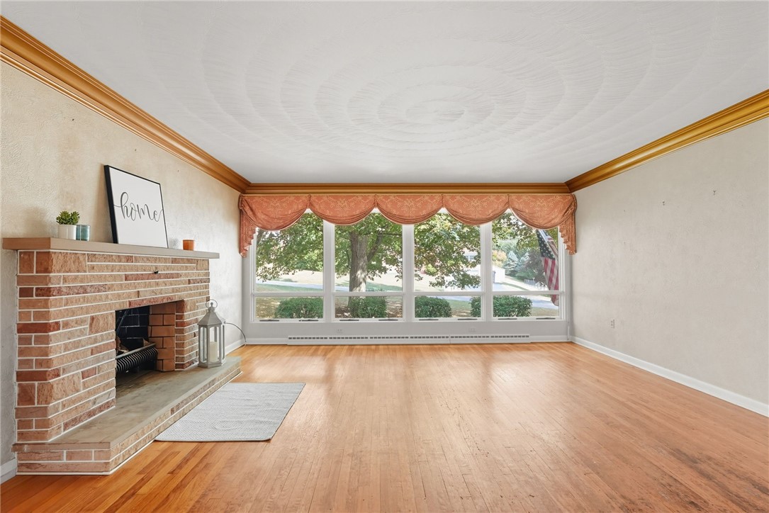 126 Meadowbrook Rd