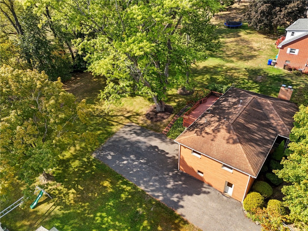 126 Meadowbrook Rd