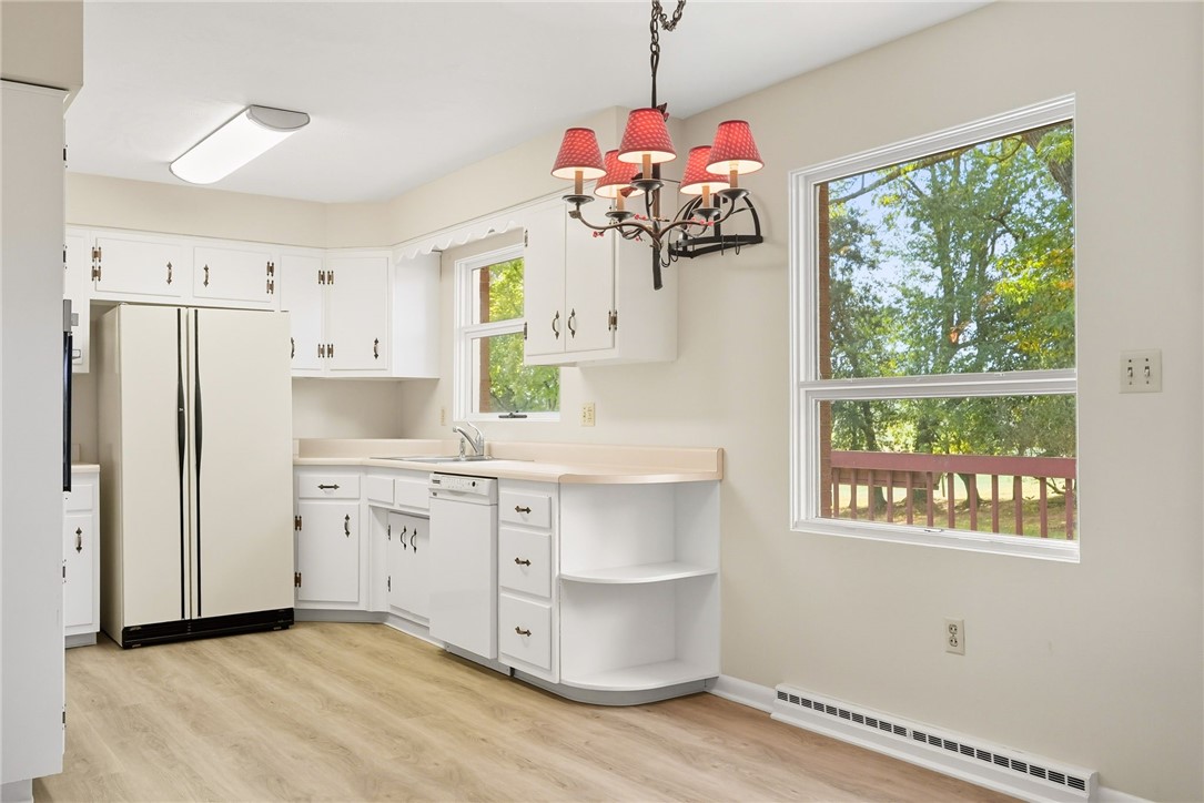 126 Meadowbrook Rd
