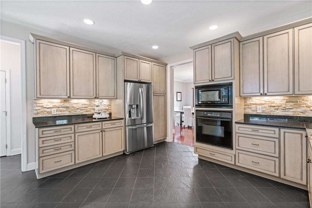 1210 Joseph Ct