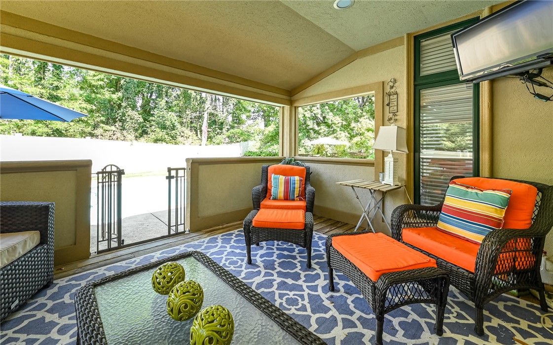 4267 Laurel Ridge Dr