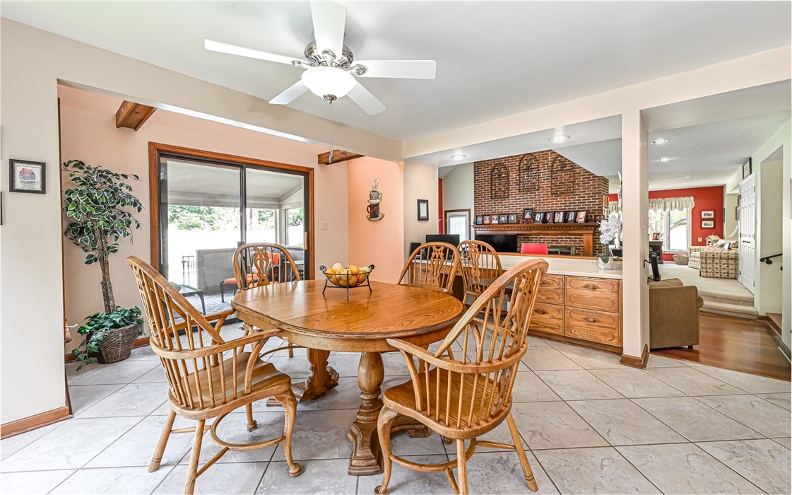4267 Laurel Ridge Dr