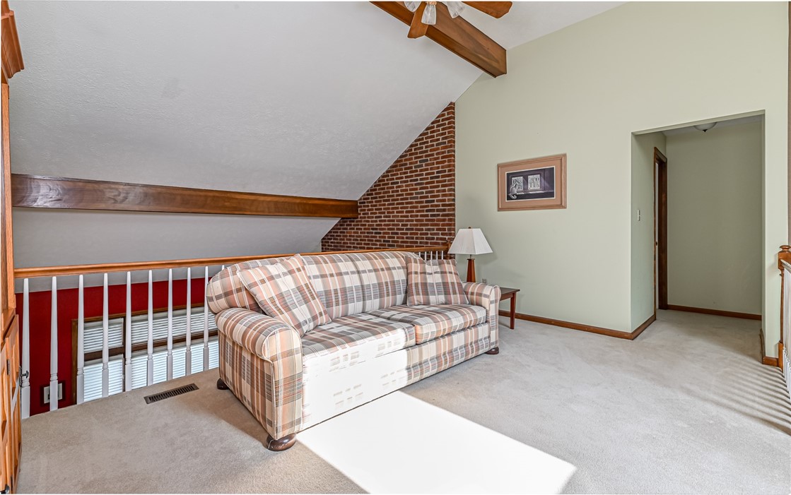 4267 Laurel Ridge Dr