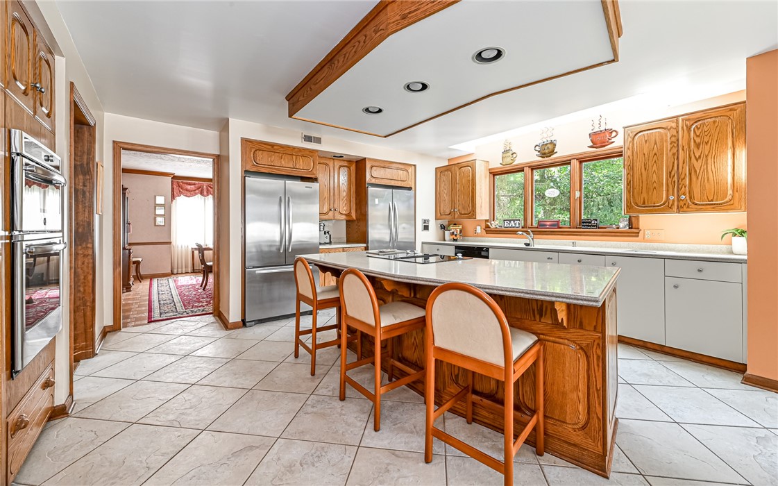 4267 Laurel Ridge Dr