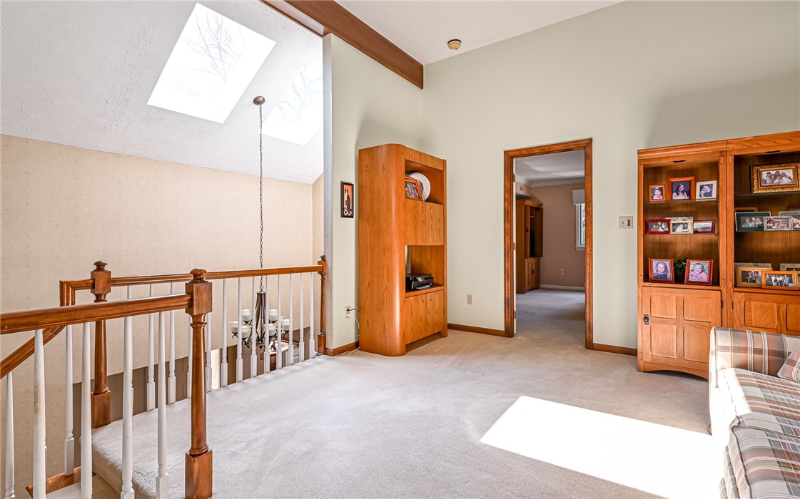 4267 Laurel Ridge Dr