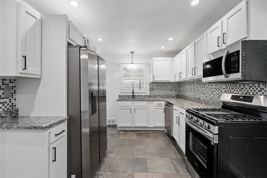 1858 Brodhead Rd