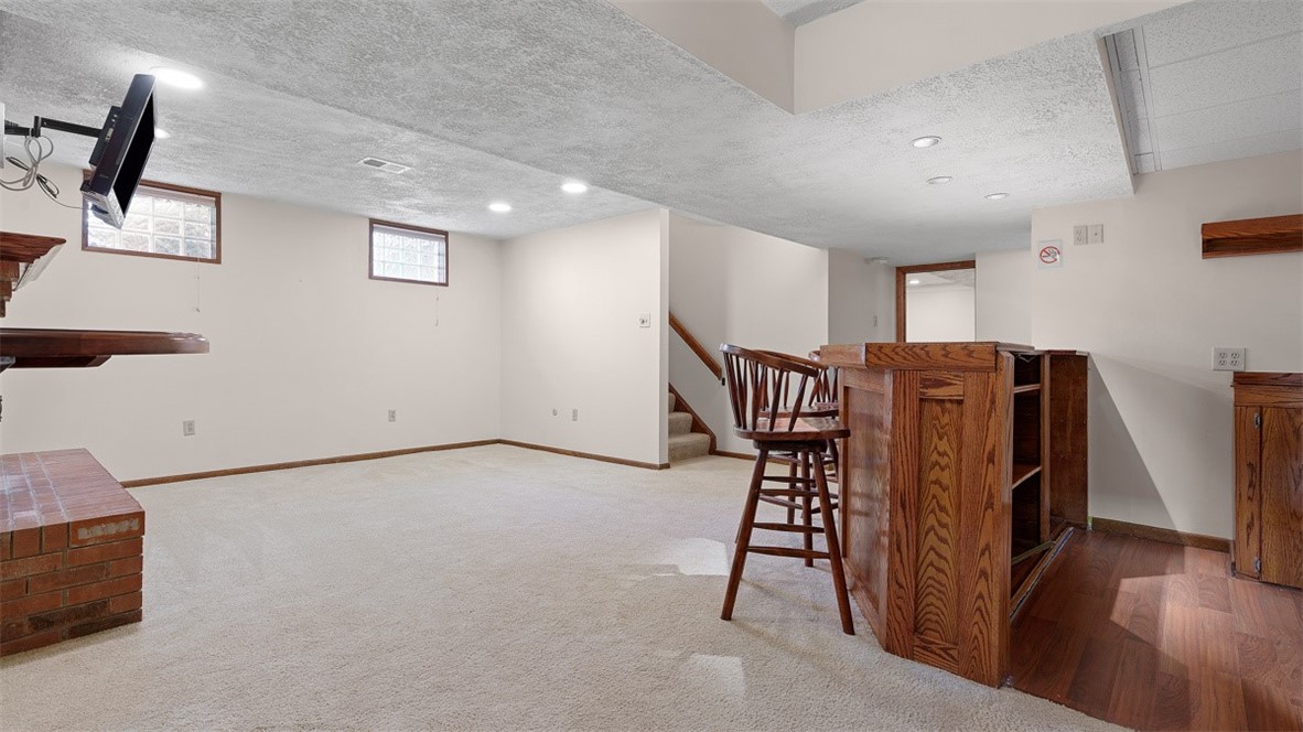 17 Cambria Point