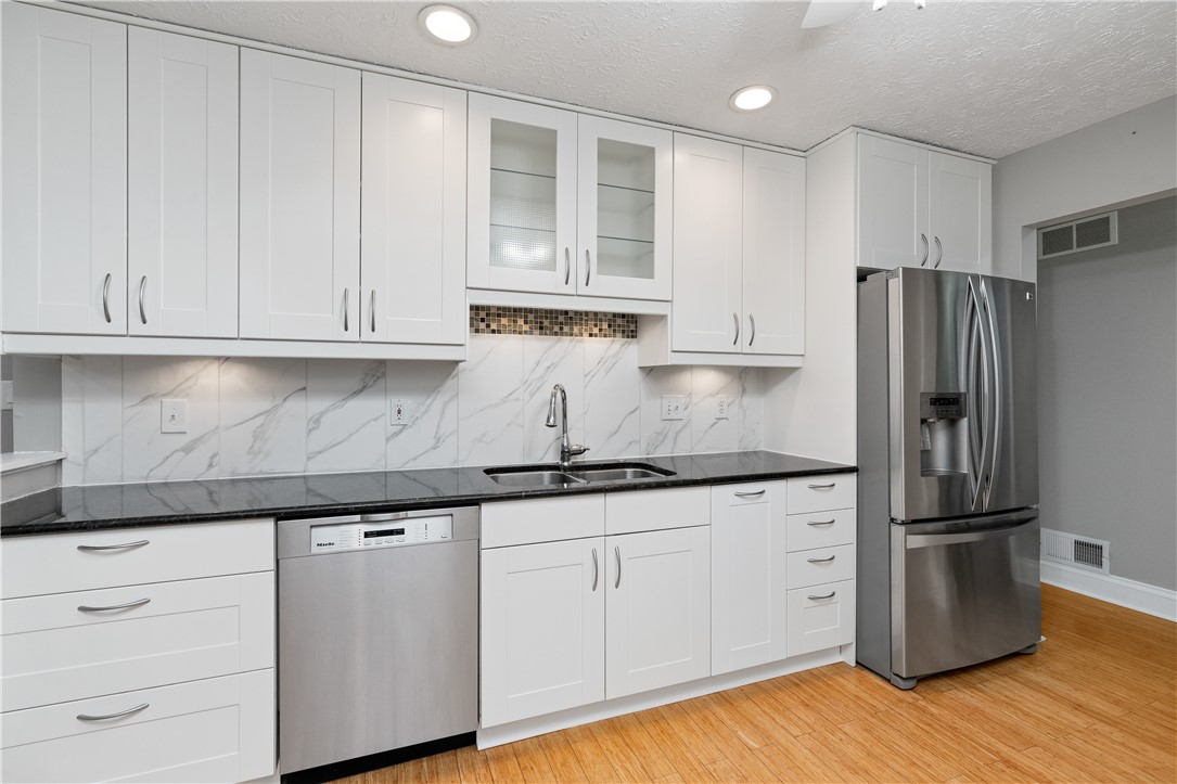102 Ashley Hill Dr