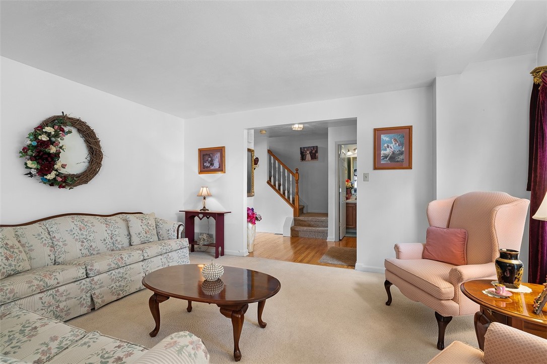 247 Randy Ln
