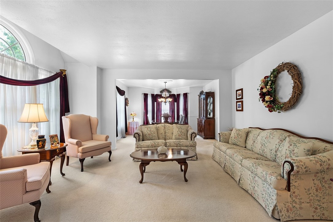 247 Randy Ln