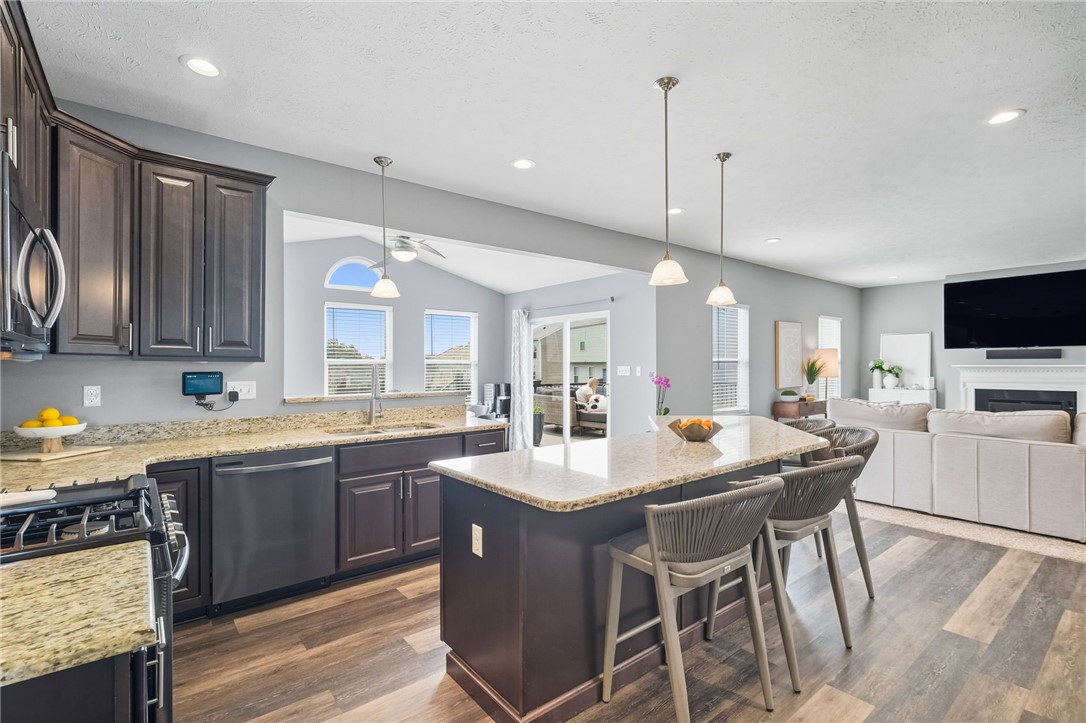 230 Horse Shoe Dr