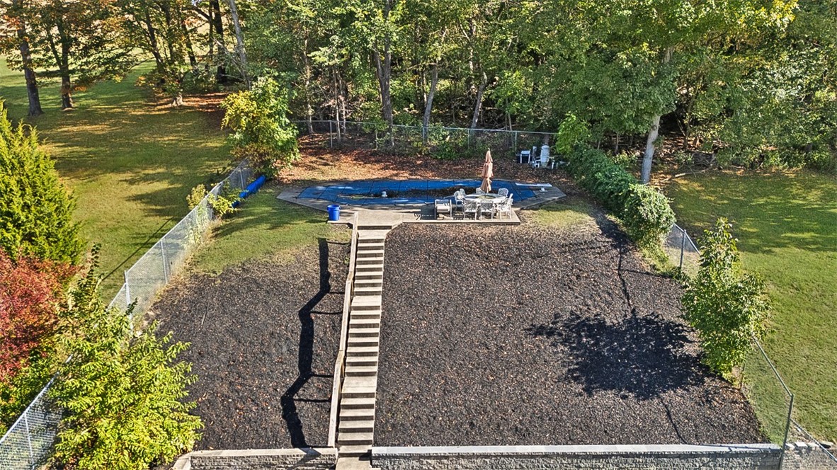 573 Clifton Rd