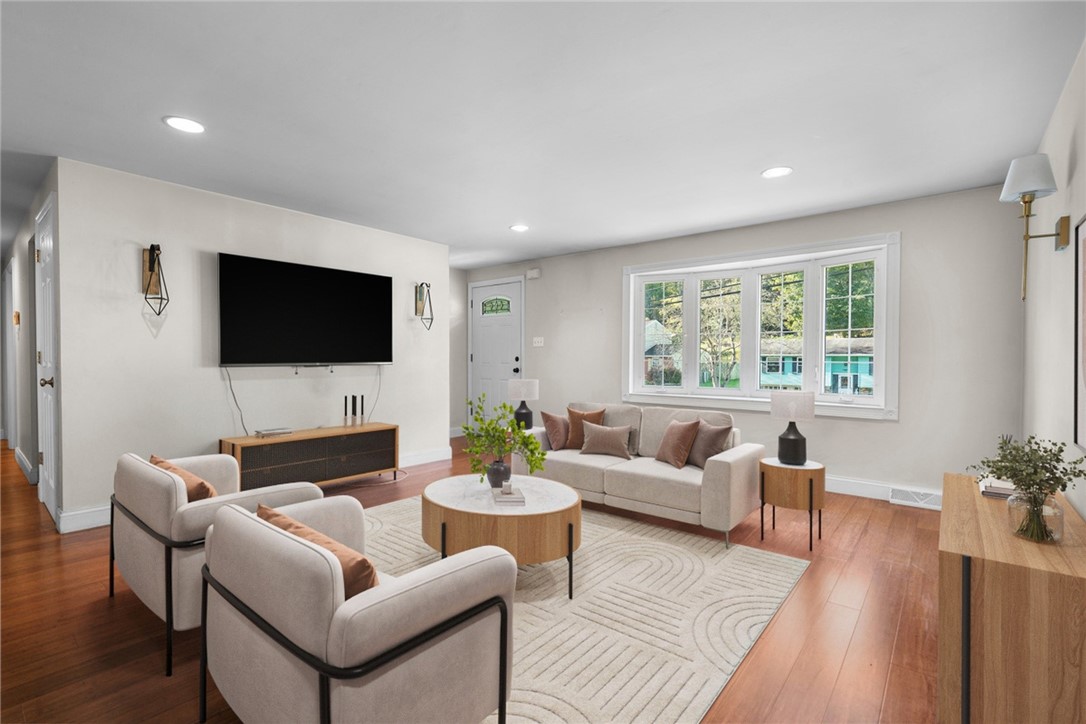 573 Clifton Rd