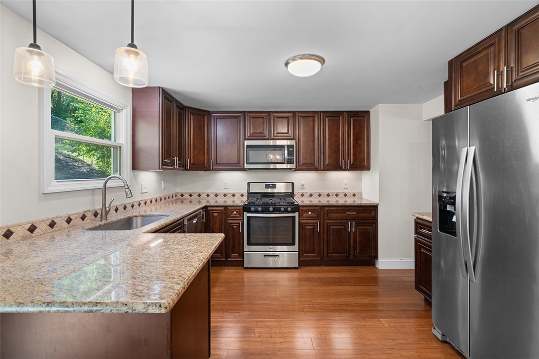 573 Clifton Rd