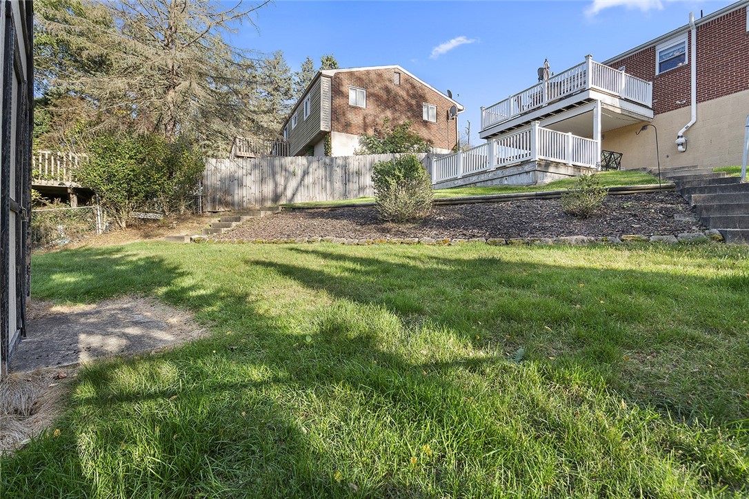 111 Knoll Dr