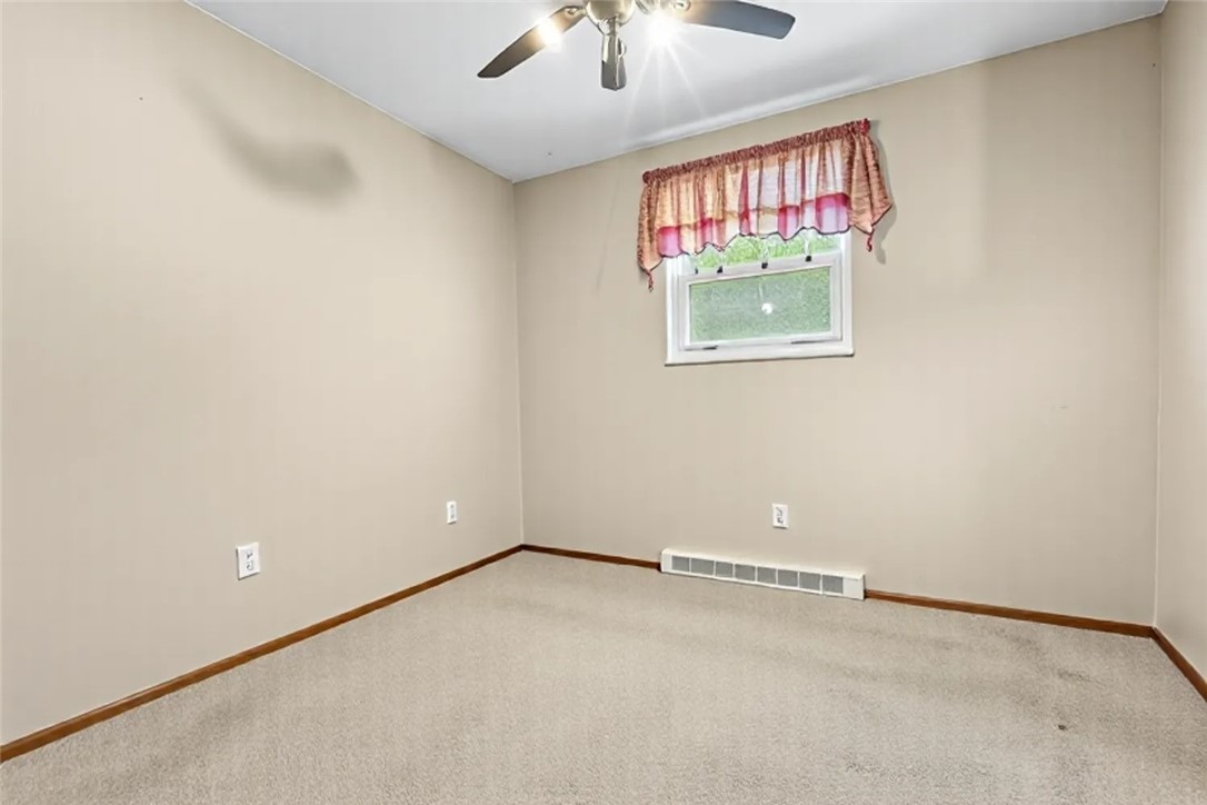111 Knoll Dr