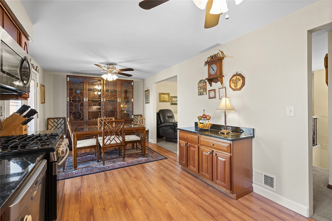 111 Knoll Dr