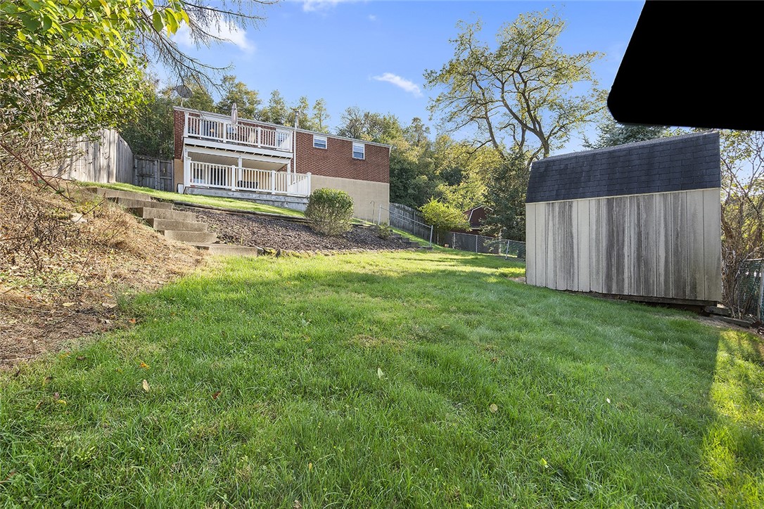 111 Knoll Dr