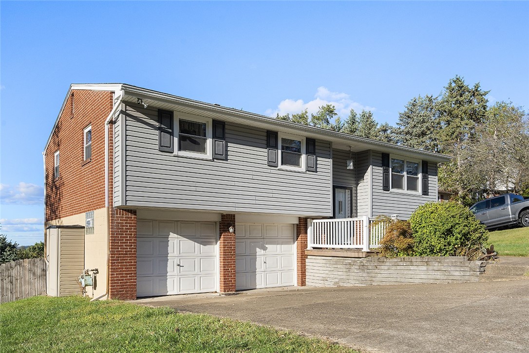 111 Knoll Dr