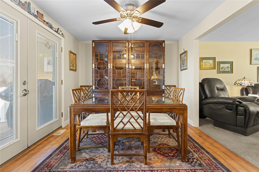 111 Knoll Dr