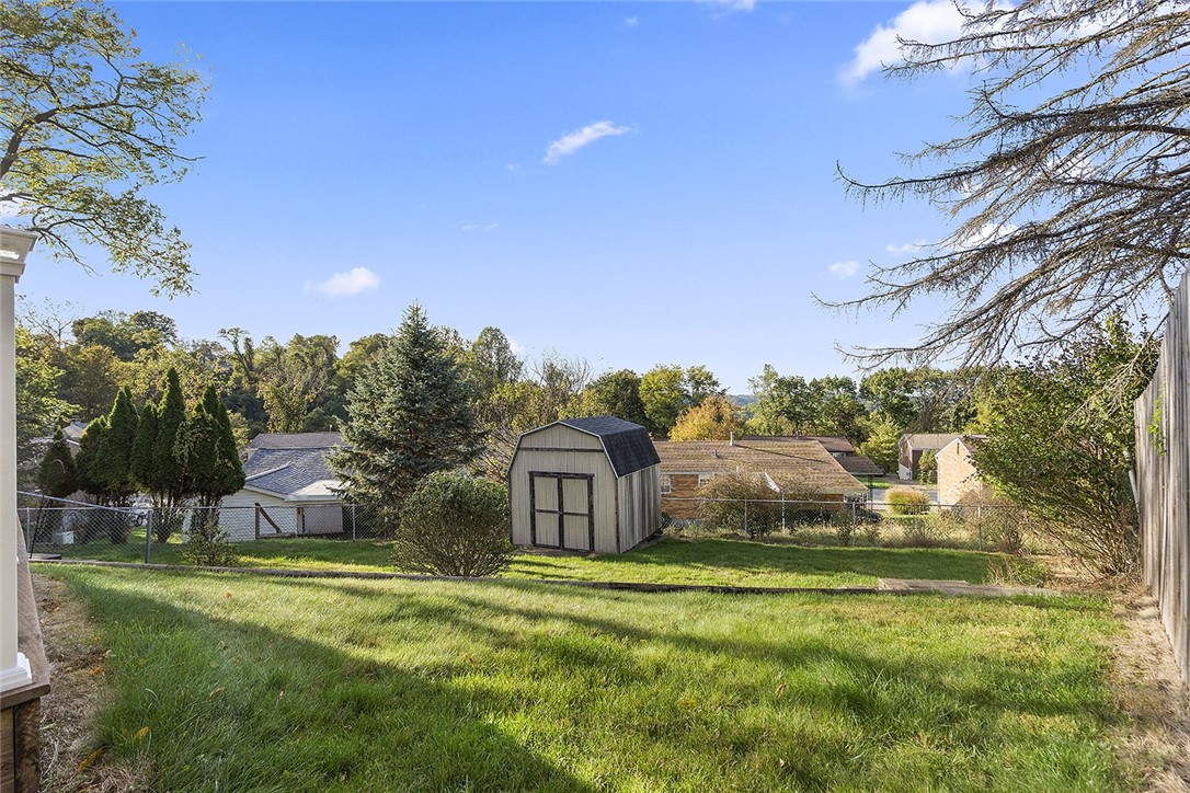 111 Knoll Dr