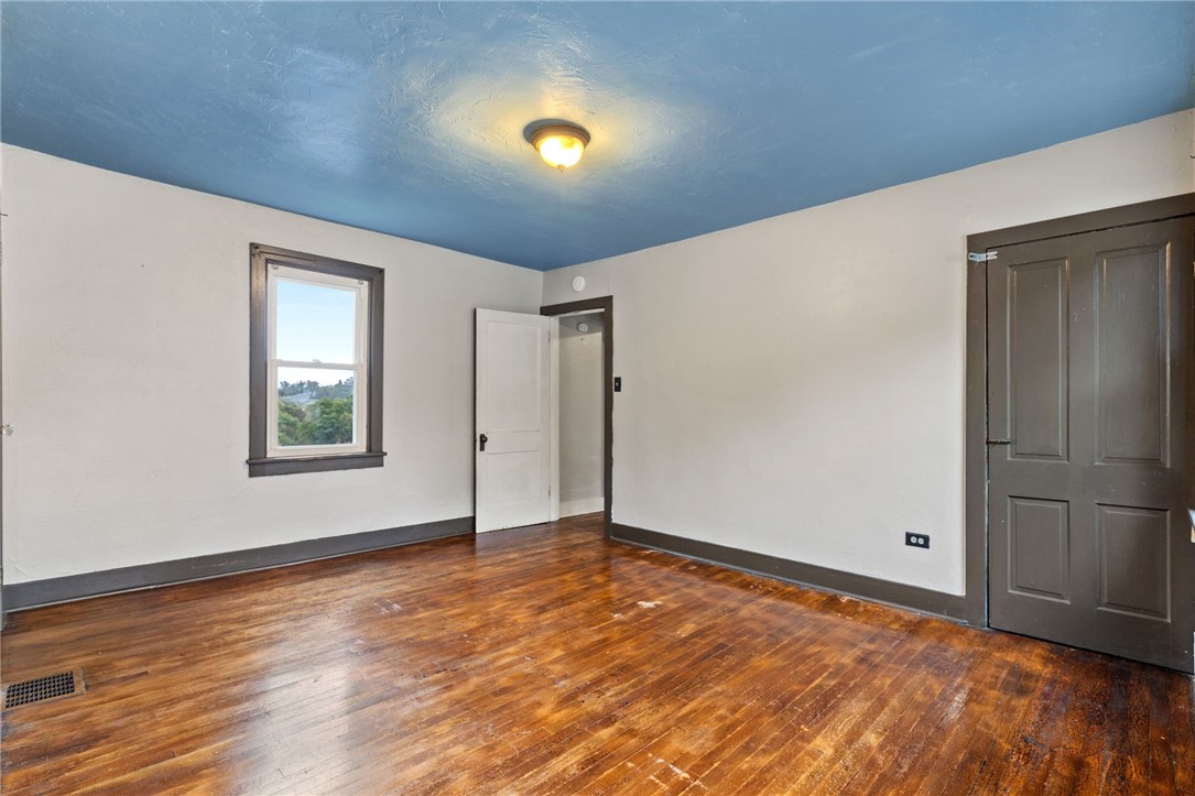 1599 Fallowfield