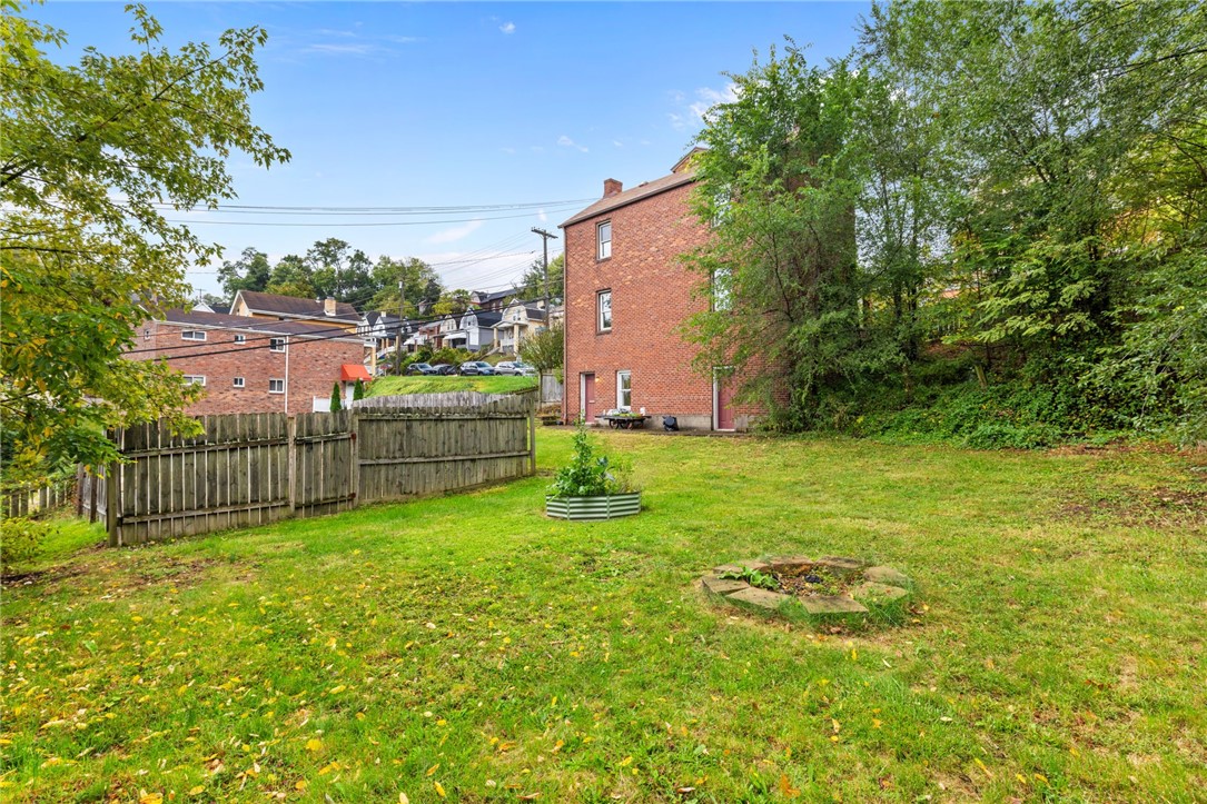1599 Fallowfield
