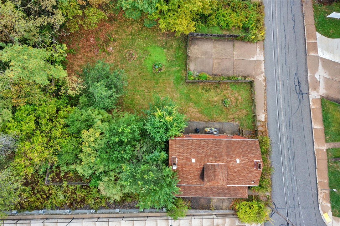1599 Fallowfield