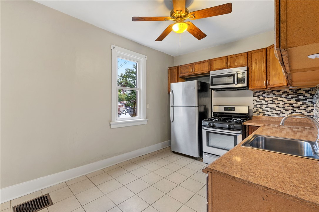 1599 Fallowfield