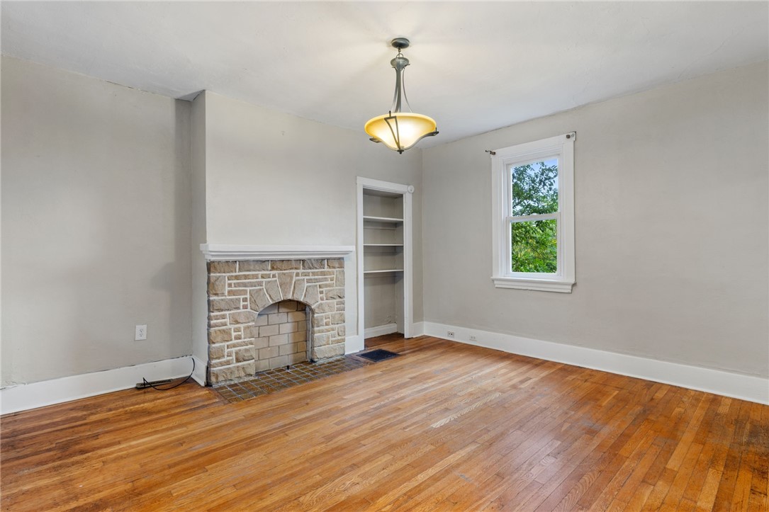1599 Fallowfield