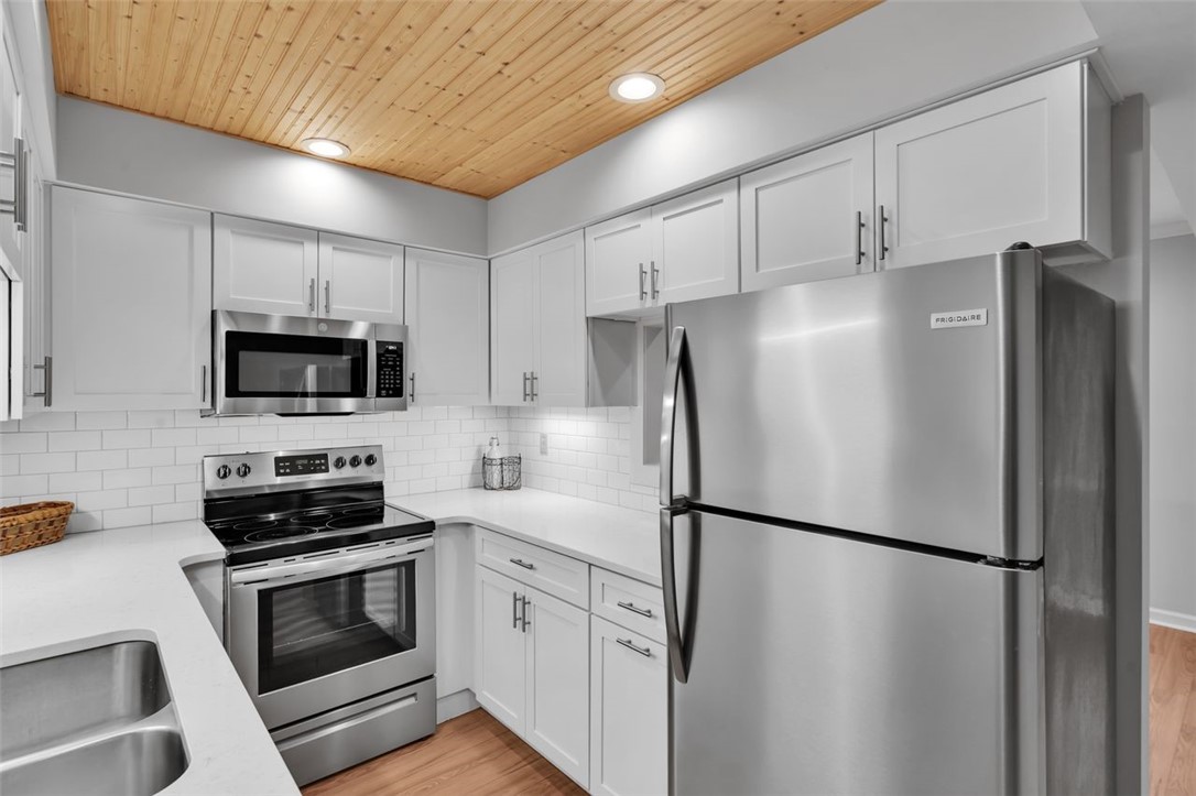 205 Camelot