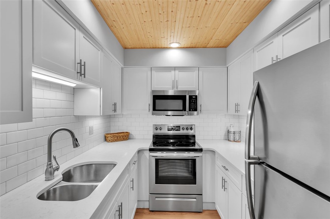 205 Camelot