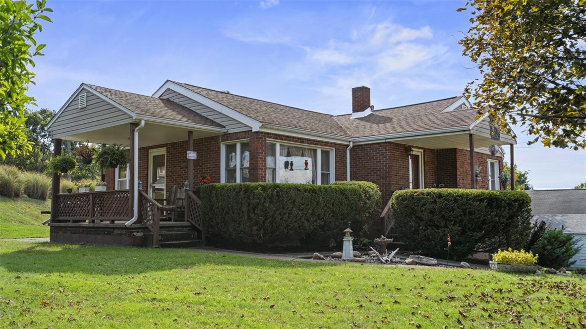 13 Deer Hollow Ln