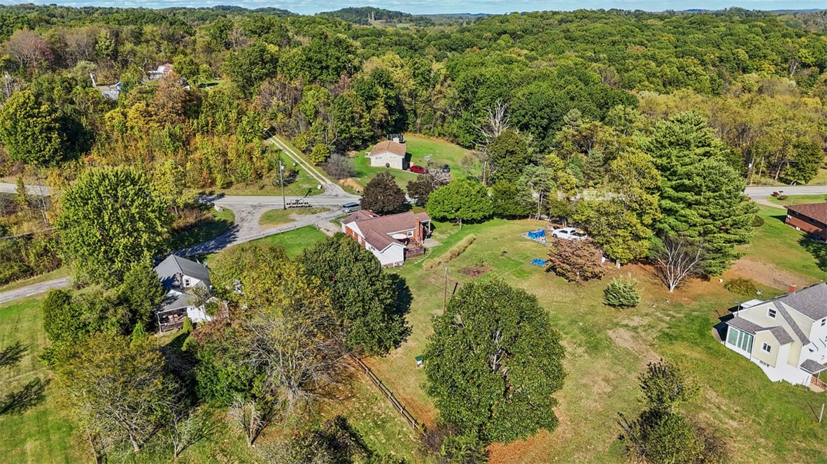 13 Deer Hollow Ln