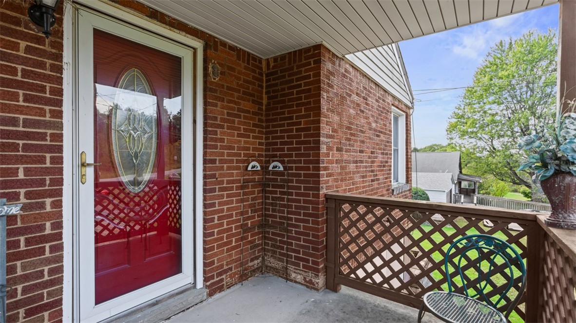 13 Deer Hollow Ln