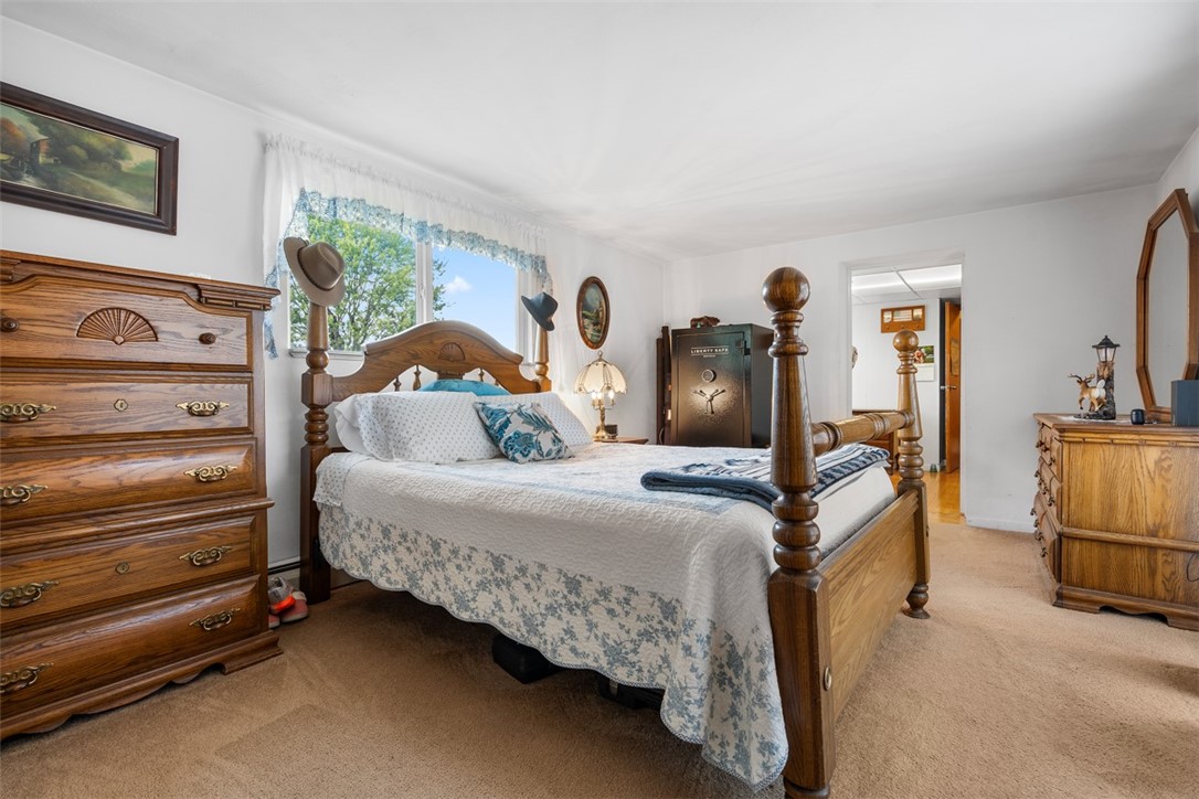 13 Deer Hollow Ln
