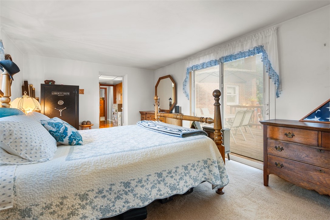 13 Deer Hollow Ln