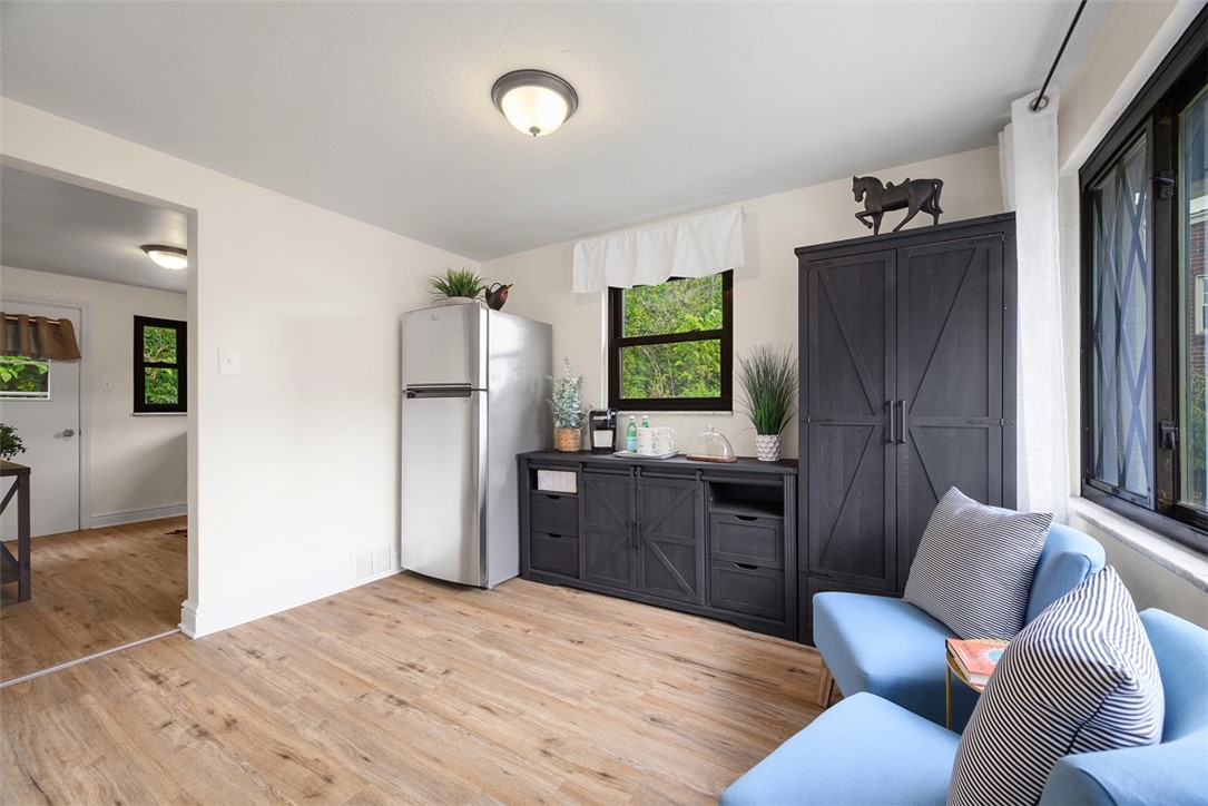 105 5th St