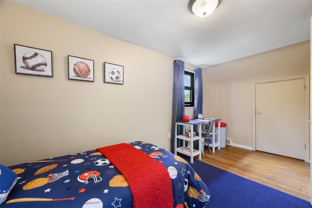 105 5th St