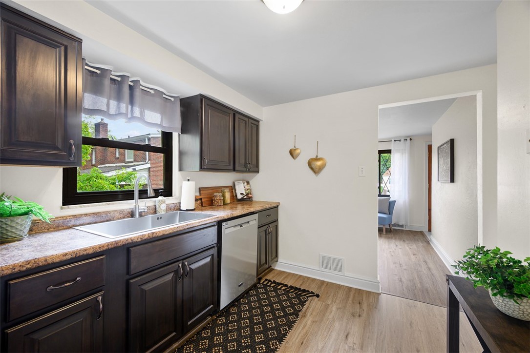 105 5th St