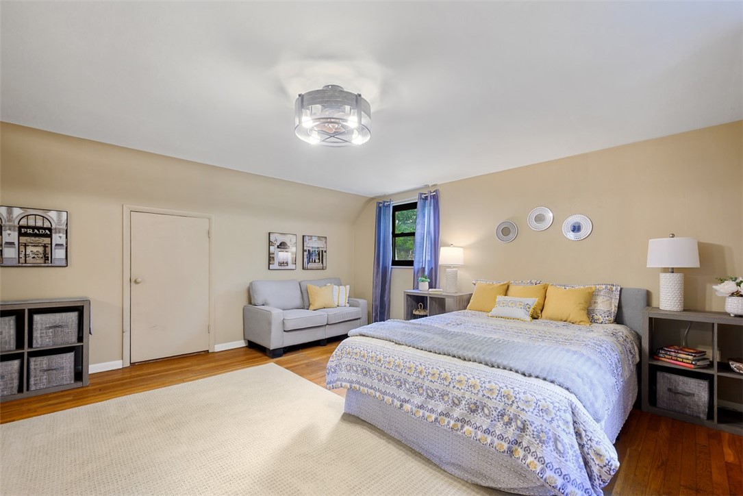 105 5th St